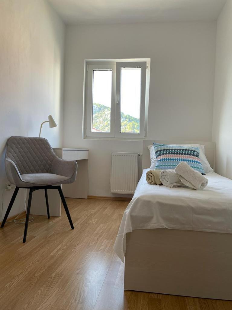 חוואר Apartment Place 2 Stay מראה חיצוני תמונה