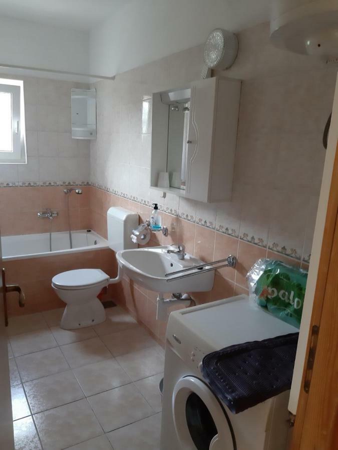 חוואר Apartment Place 2 Stay מראה חיצוני תמונה