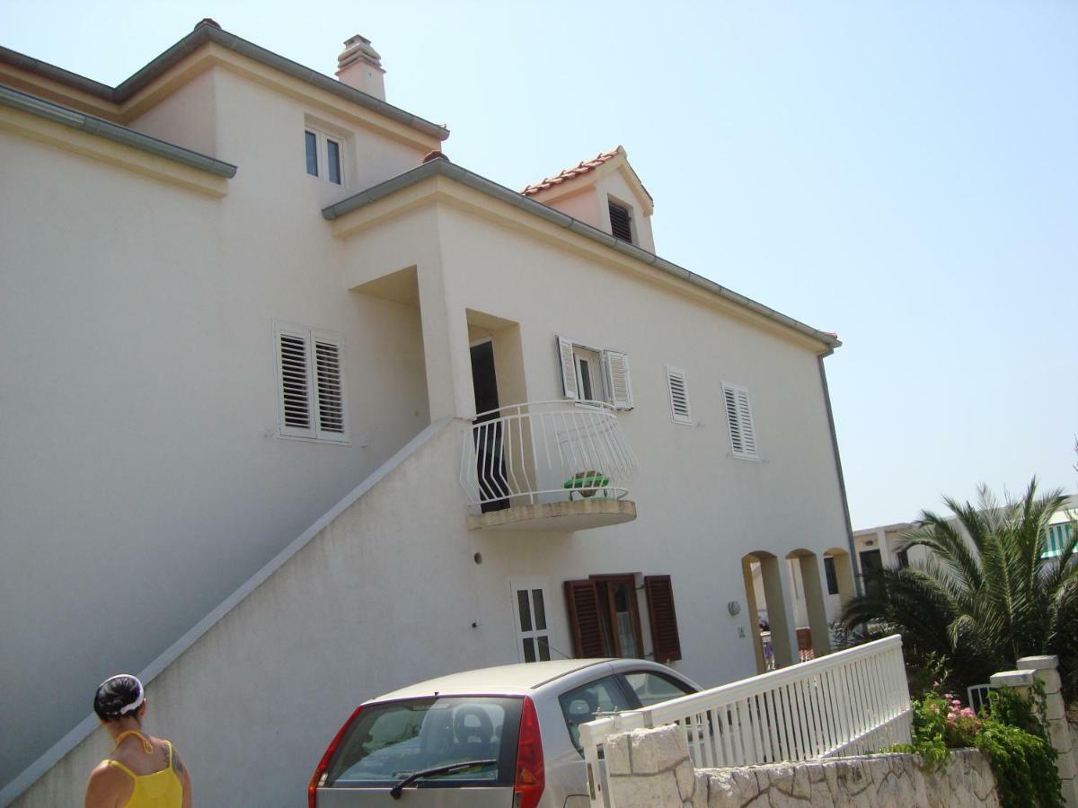 חוואר Apartment Place 2 Stay מראה חיצוני תמונה